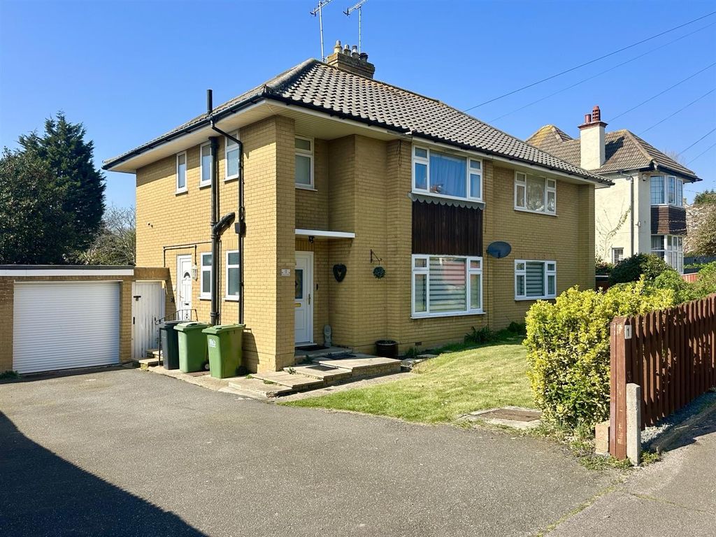 Property photo 3 of 21