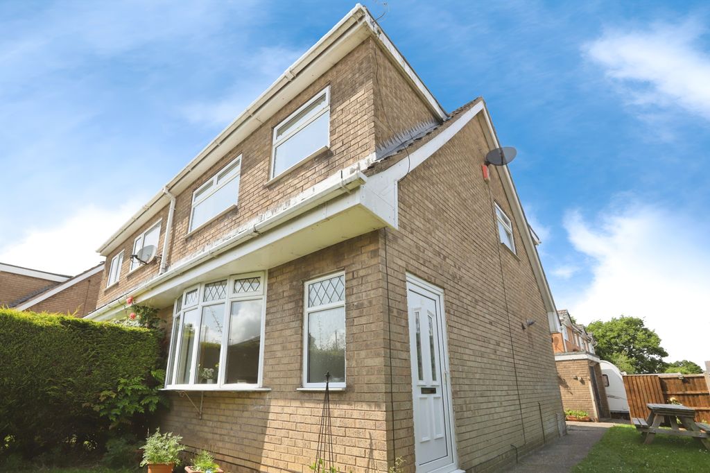 Property photo 2 of 15