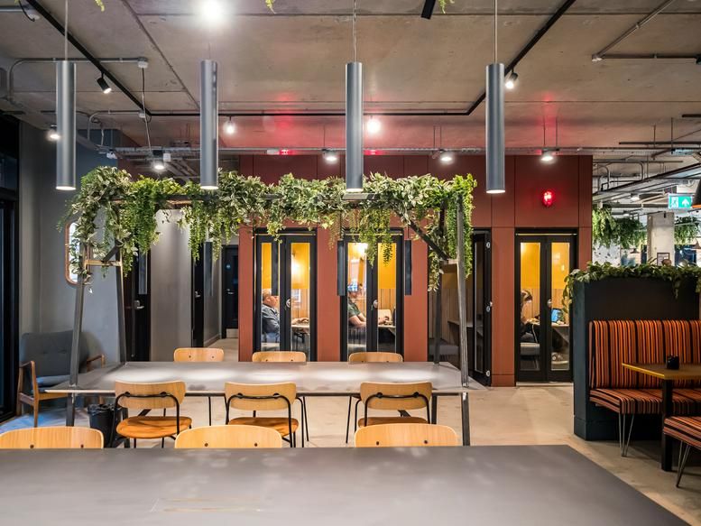 Property photo 2 of 60