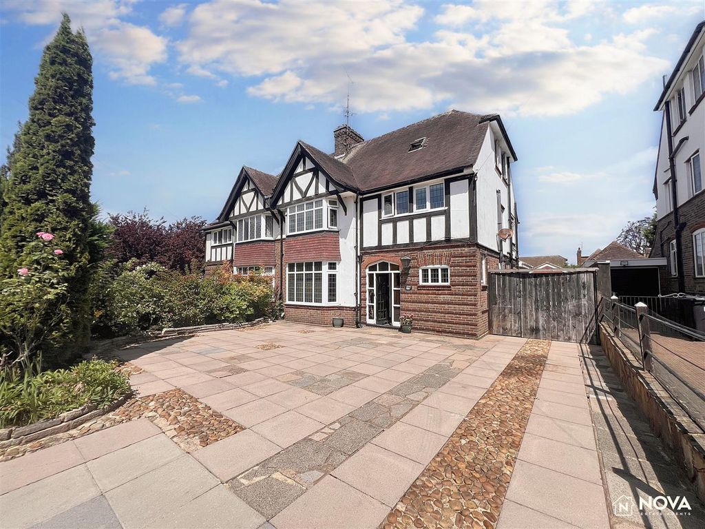 Property photo 1 of 35 Img_9219.Jpg