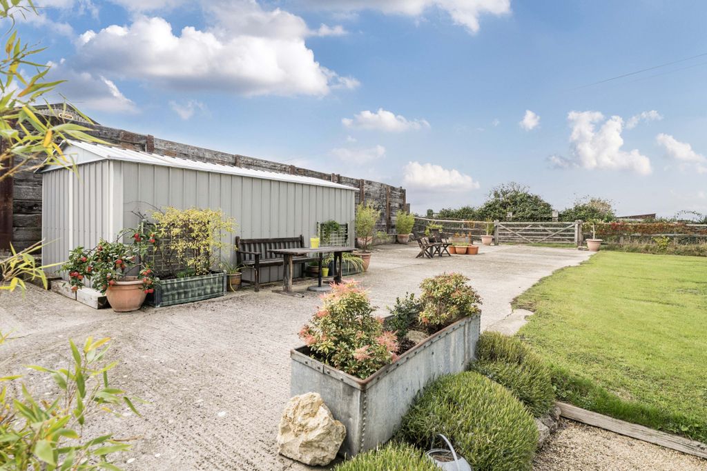 Property photo 2 of 18 1358486768d3Ddc114973