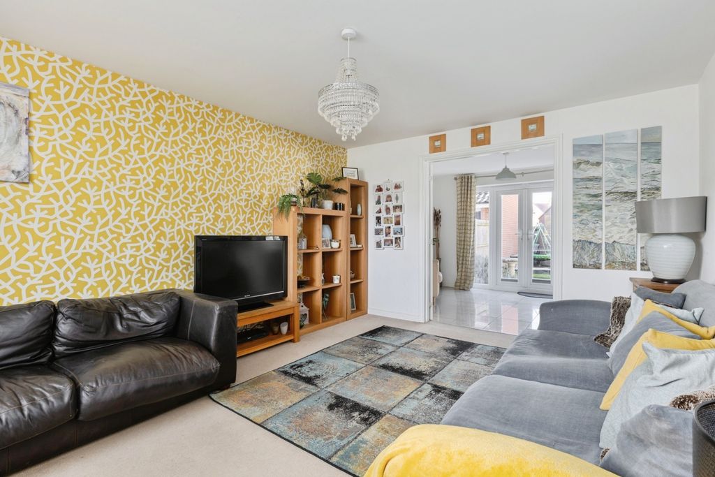 Property photo 2 of 22 Photo