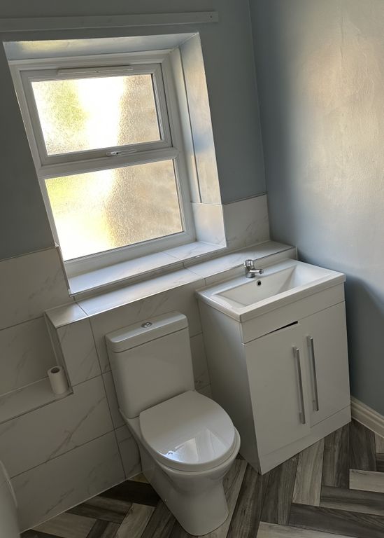 Property photo 3 of 5 Bathroom