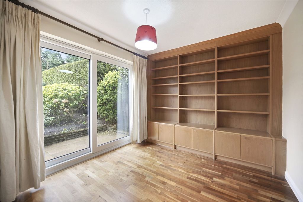 Property photo 2 of 10 Picture No. 04
