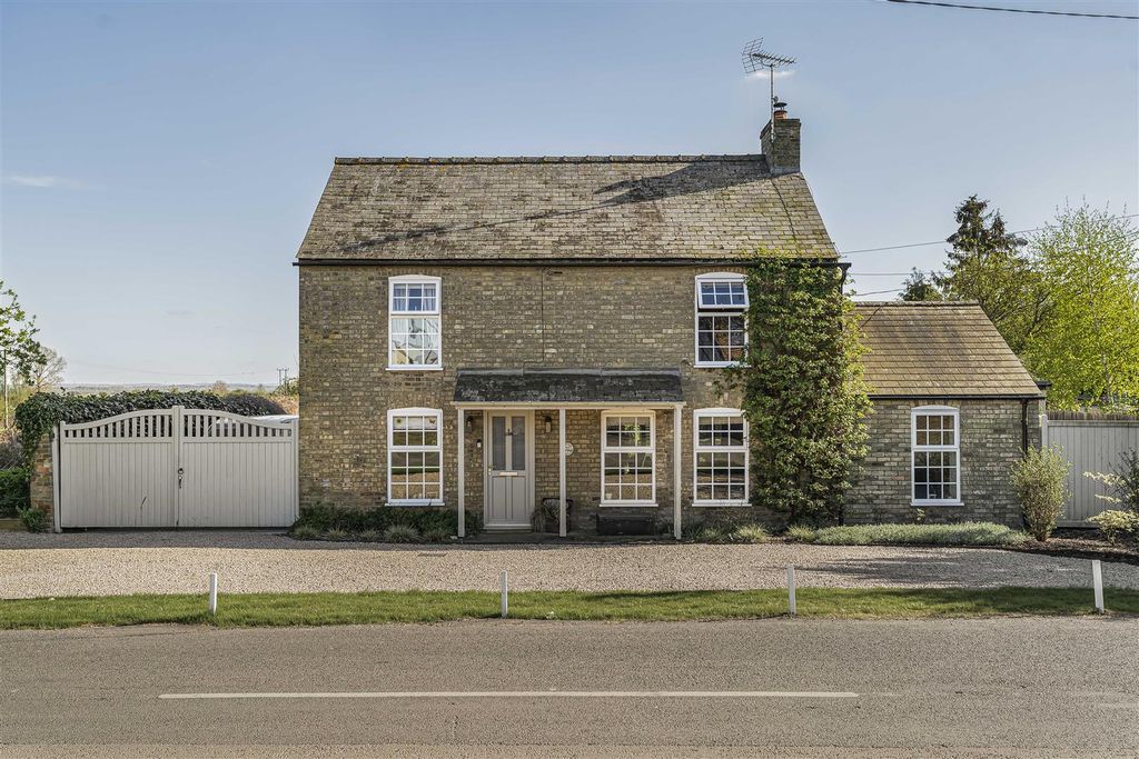 Property photo 1 of 48 66_50707.Jpg