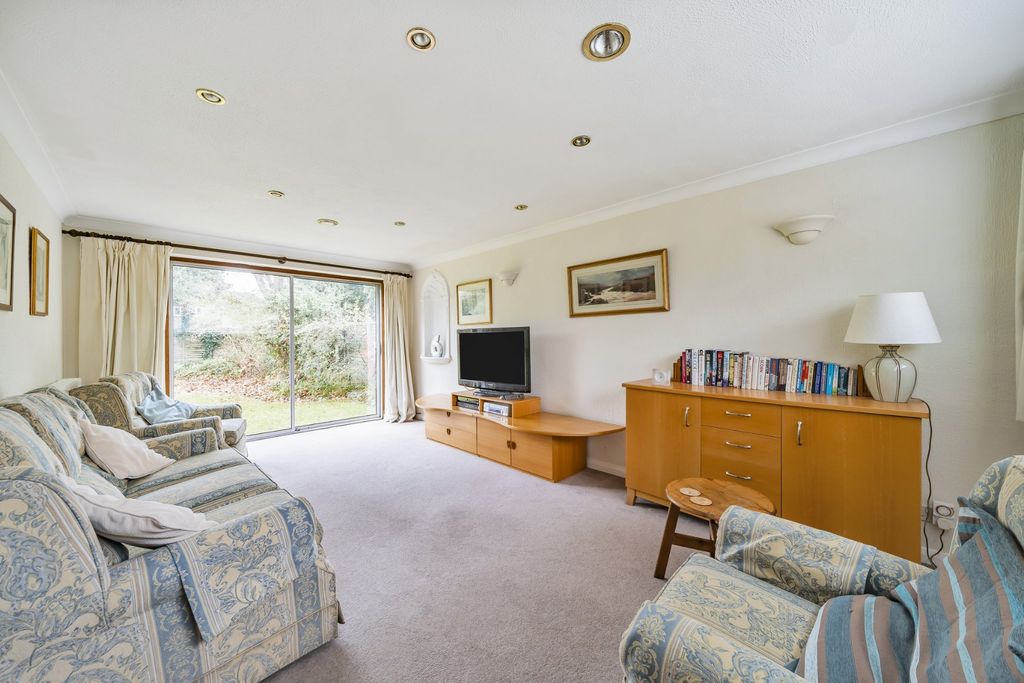 Property photo 2 of 16 Picture No. 02