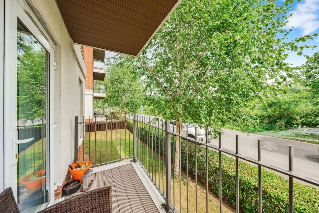 Property photo 3 of 16 Balcony
