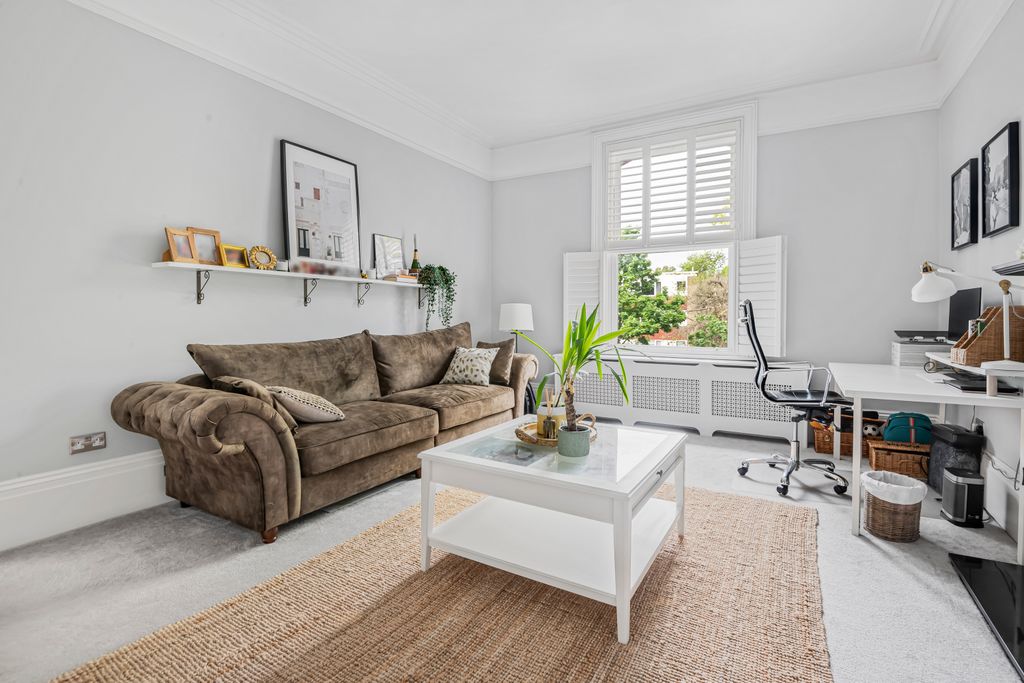 Property photo 2 of 23 11_52803