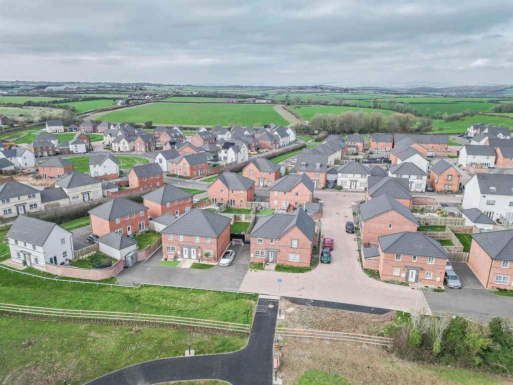 Property photo 2 of 25 Front