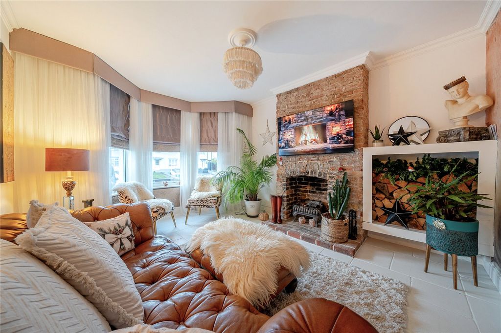 Property photo 2 of 22 Reception Room