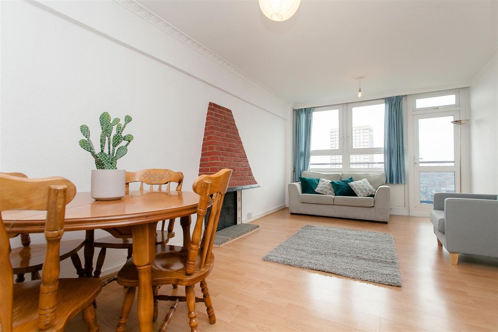 Property photo 3 of 17 Reception Room