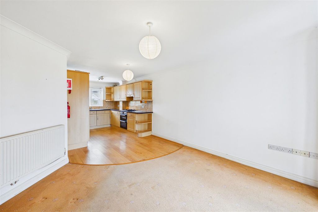 Property photo 3 of 18 Kitchen/Living Room