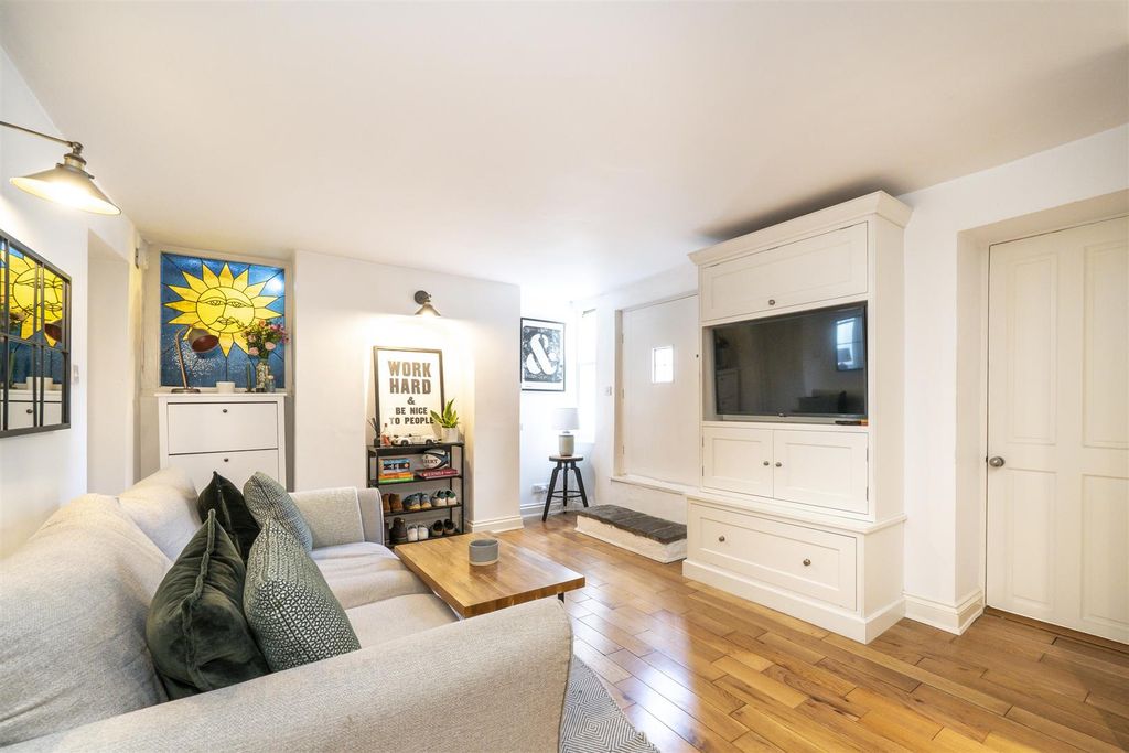 Property photo 1 of 16 Open Plan Living