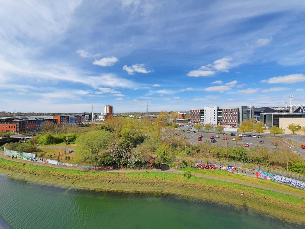 Property photo 2 of 15