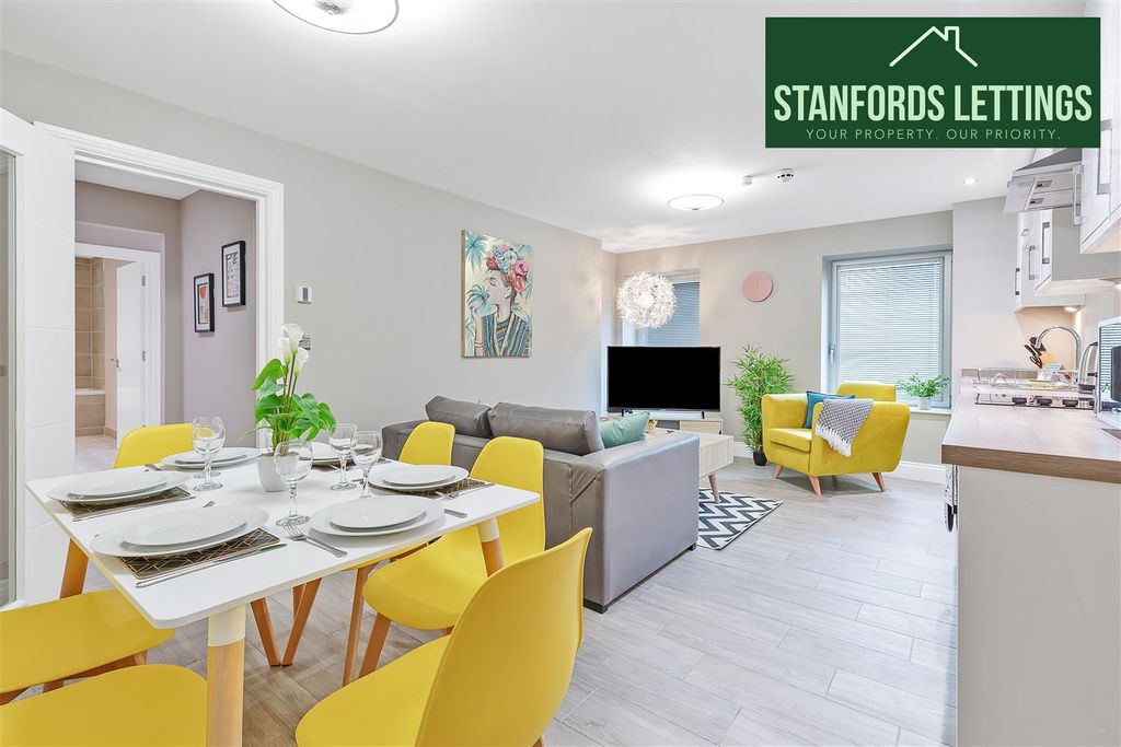 Property photo 1 of 9 1 Dining Table Open Plan View.Jpg