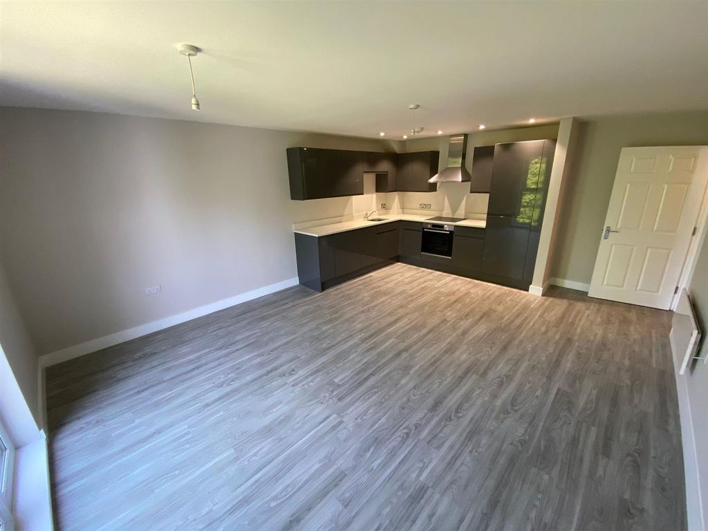 Property photo 2 of 6 16 Bh 1.Jpg