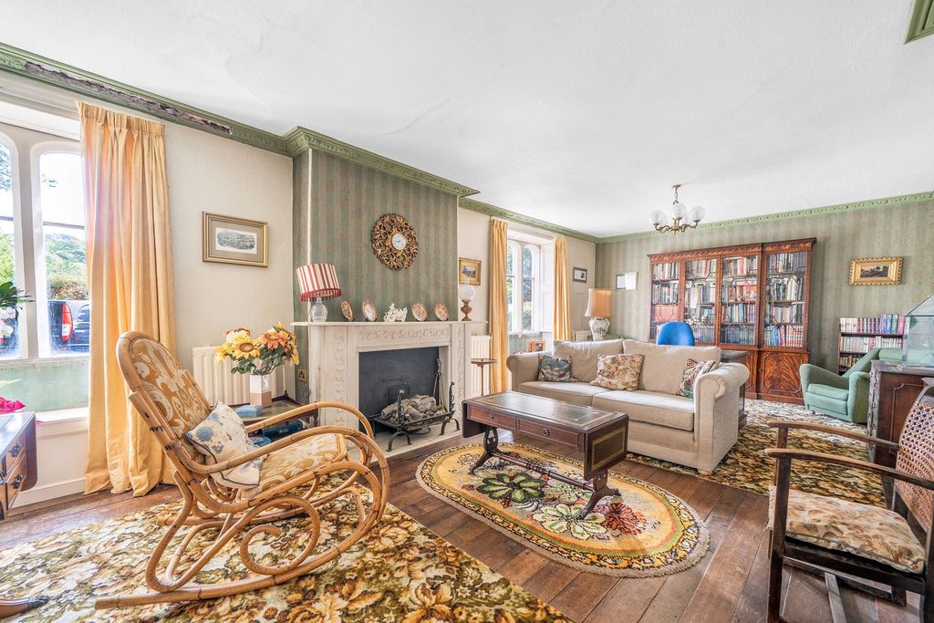 Property photo 3 of 30