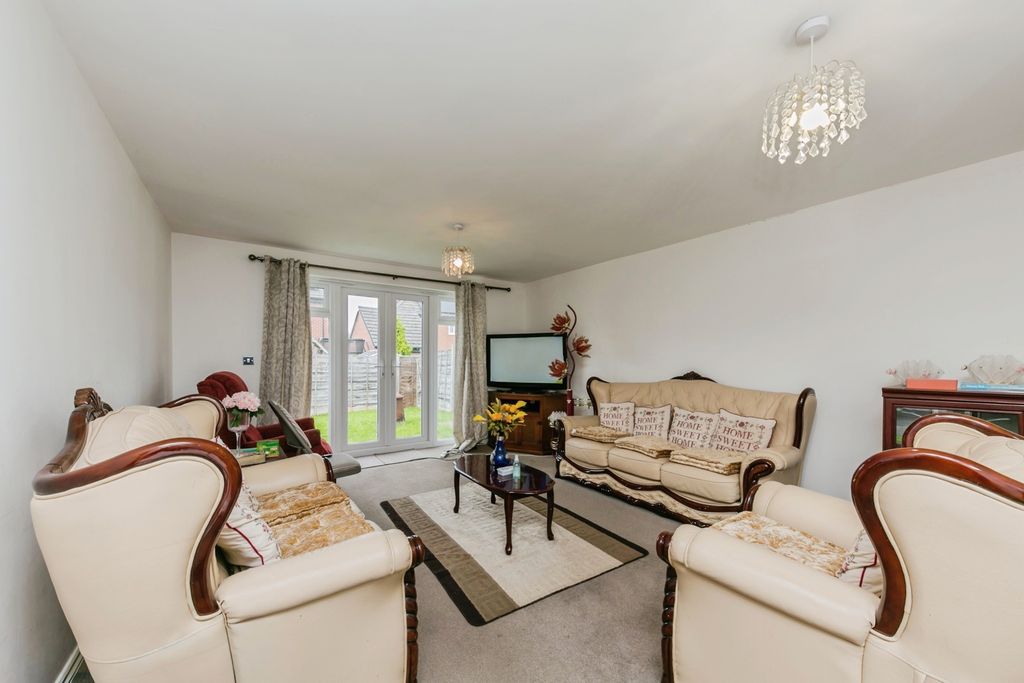 Property photo 2 of 17 Pbox-Img.Jpg