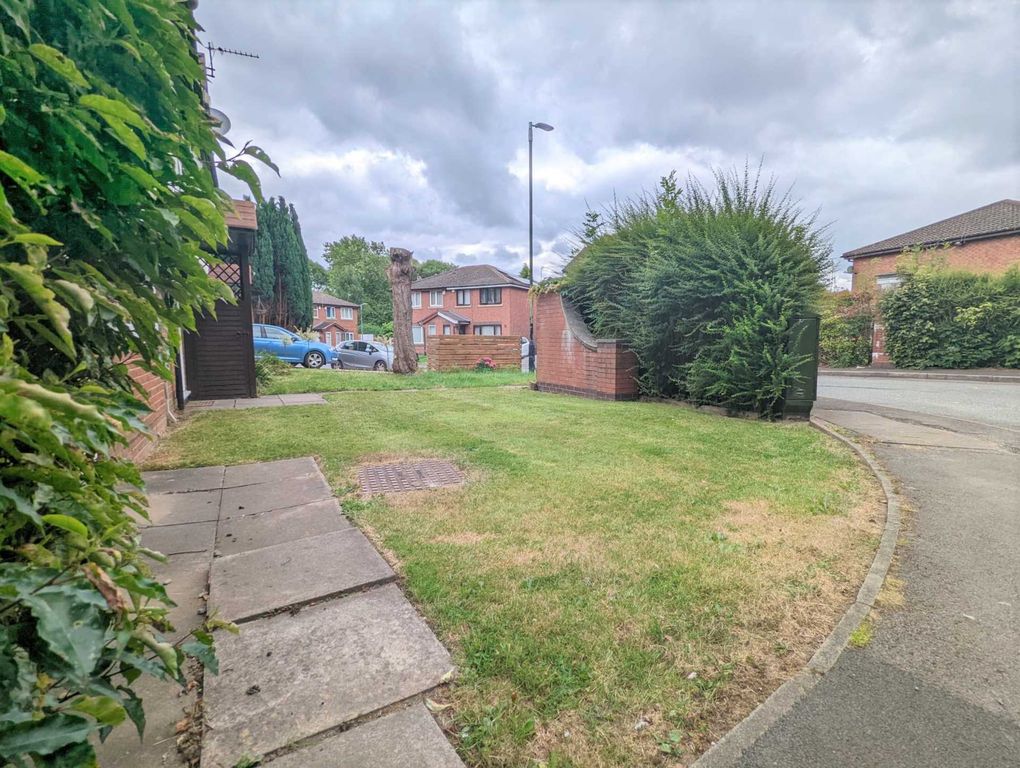 Property photo 2 of 19