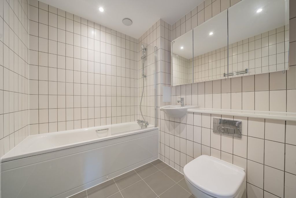 Property photo 3 of 7 Picture No. 02