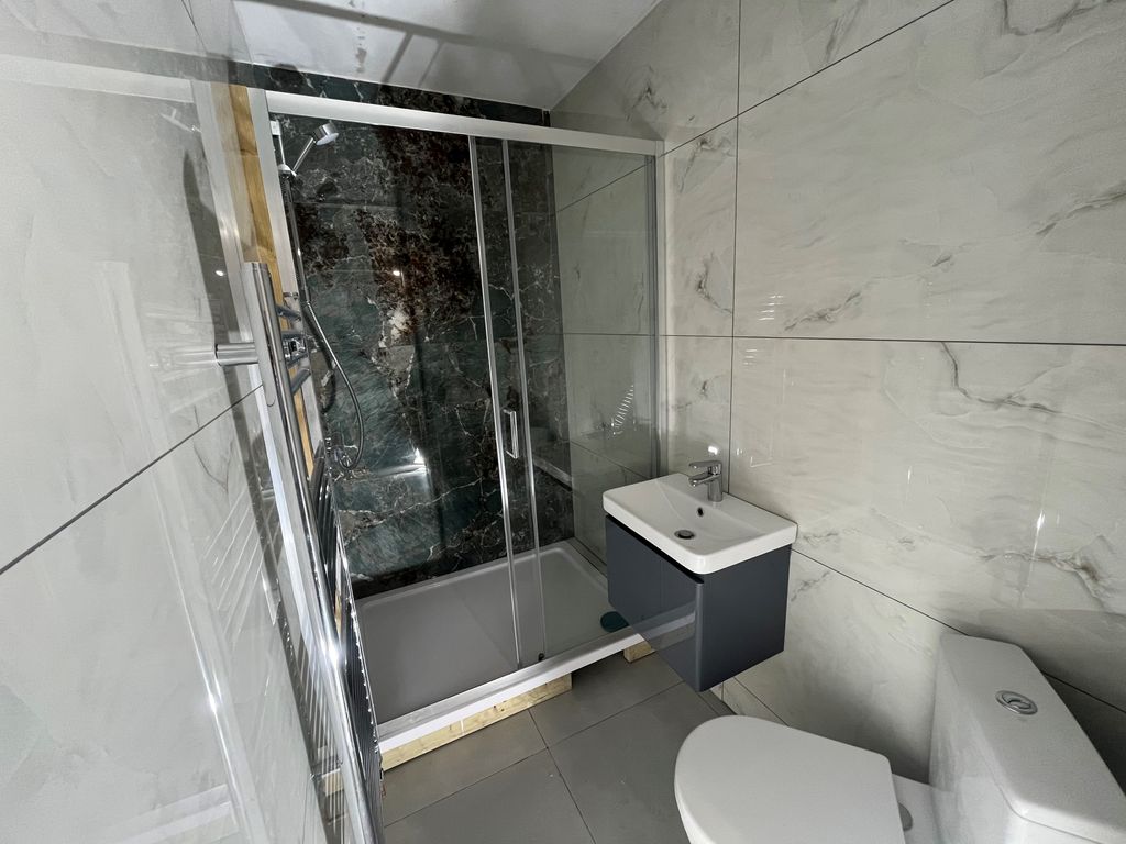 Property photo 3 of 3