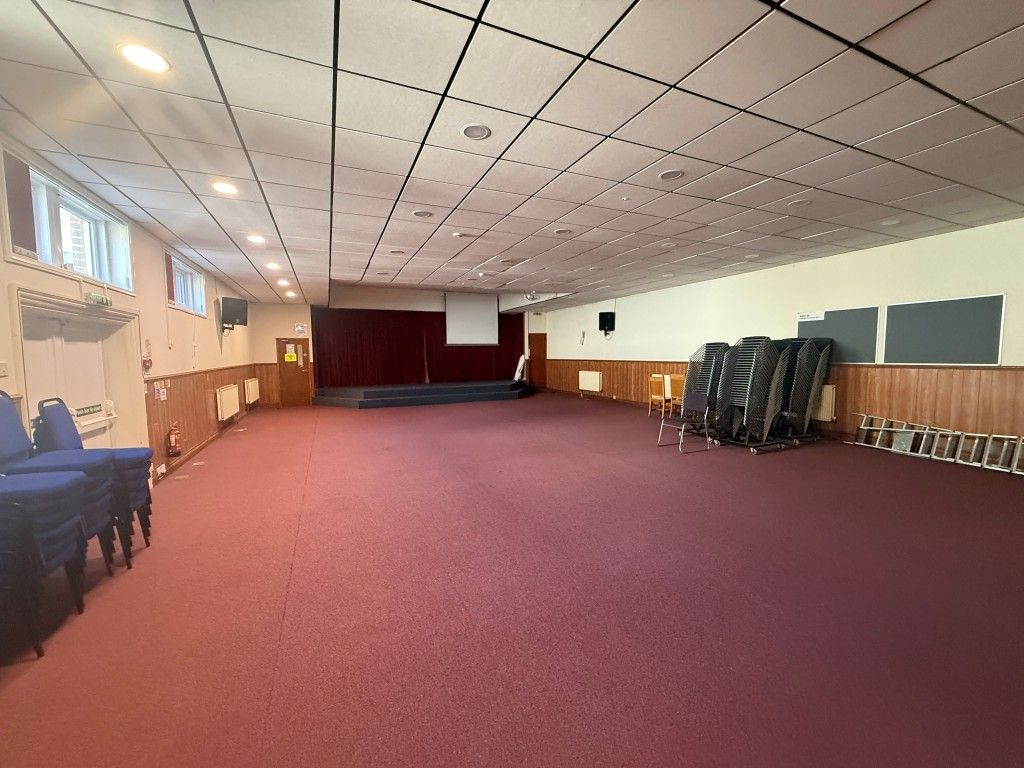Property photo 2 of 14 Main Hall