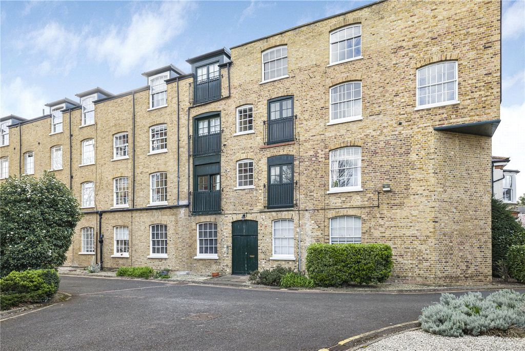 Property photo 1 of 9 Picture No. 10