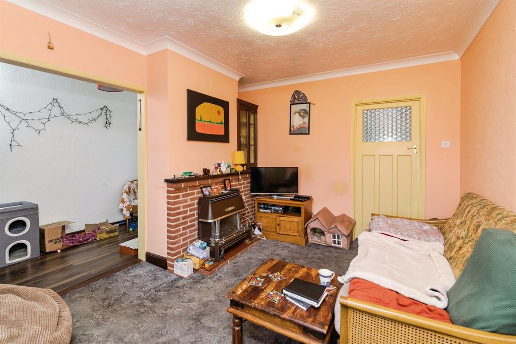 Property photo 3 of 20