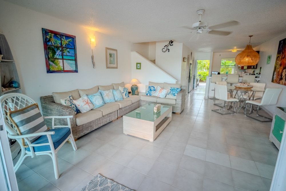 Property photo 2 of 34