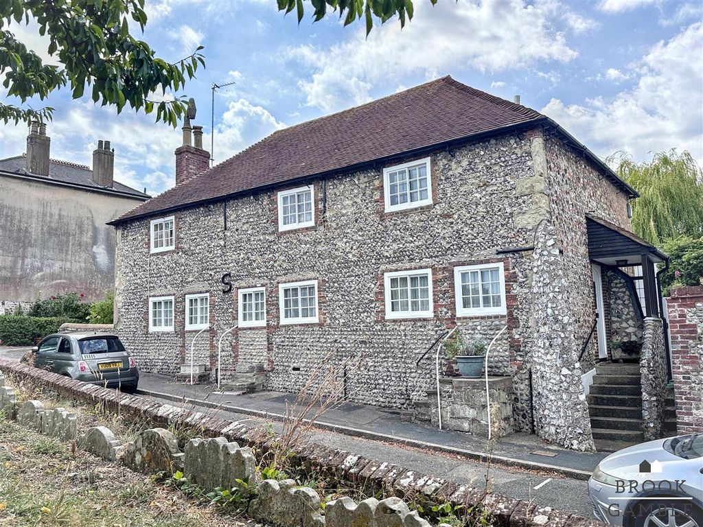 Property photo 2 of 35 01323 438506