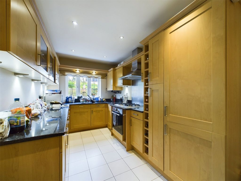 Property photo 2 of 7 Picture No. 45