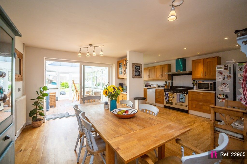 Property photo 1 of 27