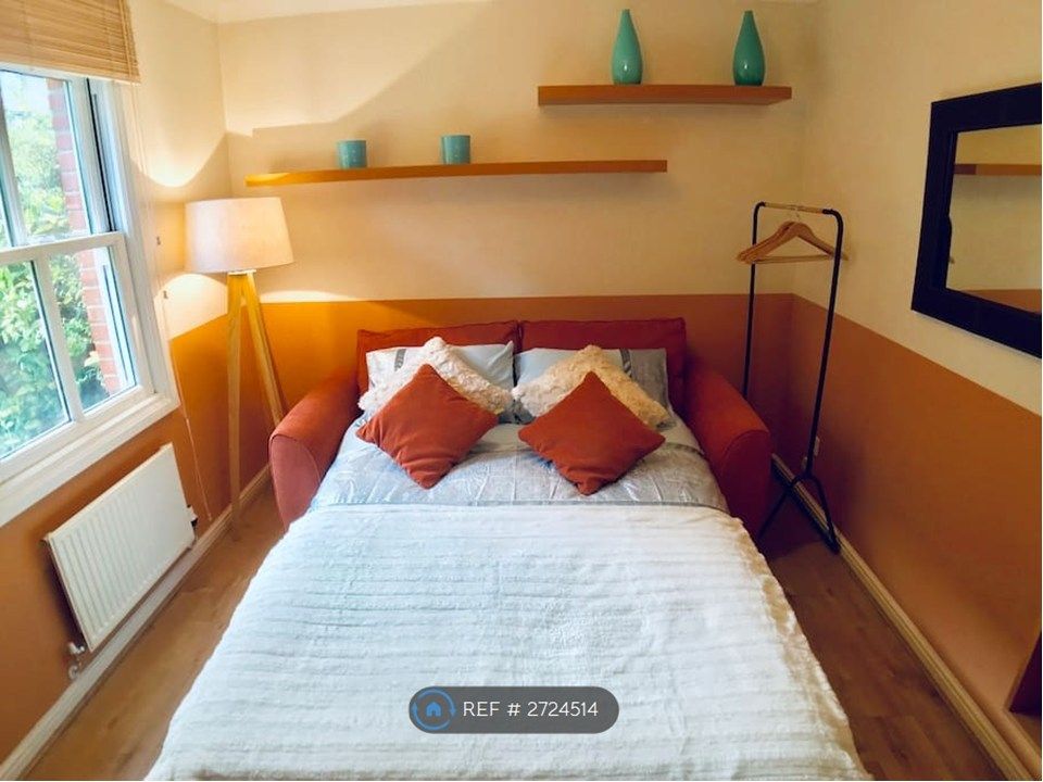 Property photo 3 of 17