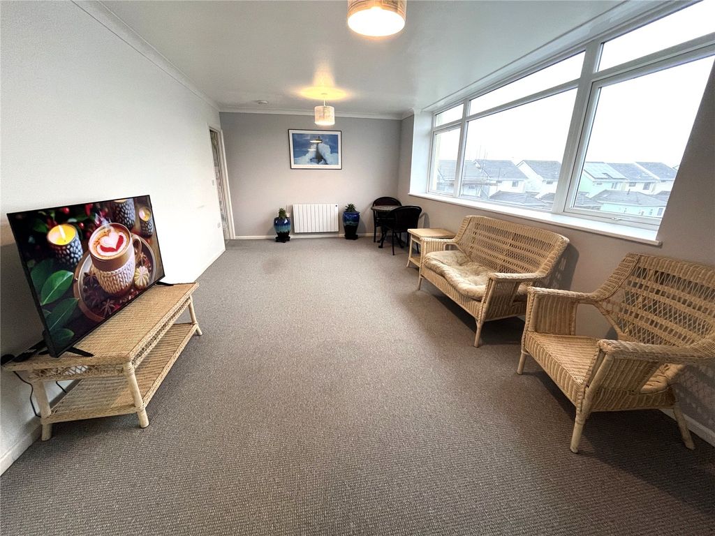 Property photo 3 of 18 Picture No. 04