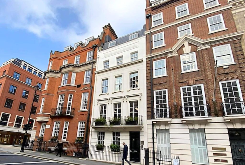 Property photo 1 of 5