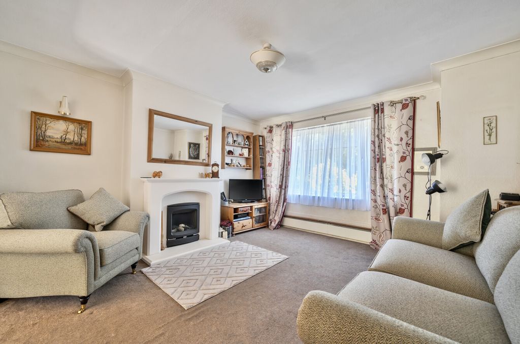Property photo 2 of 22 1312919-6-6853Ebc...