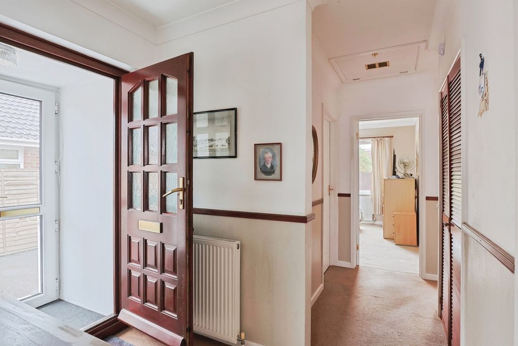Property photo 3 of 15 Pbox-Img.Jpg