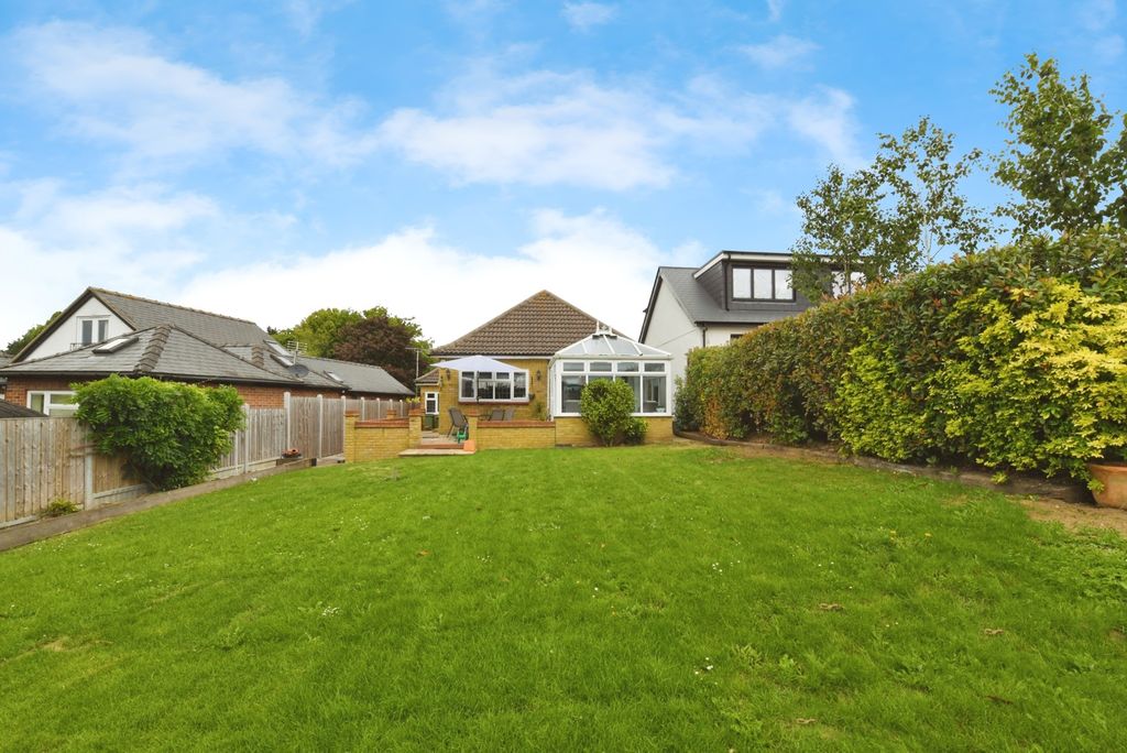 Property photo 3 of 17 Photo