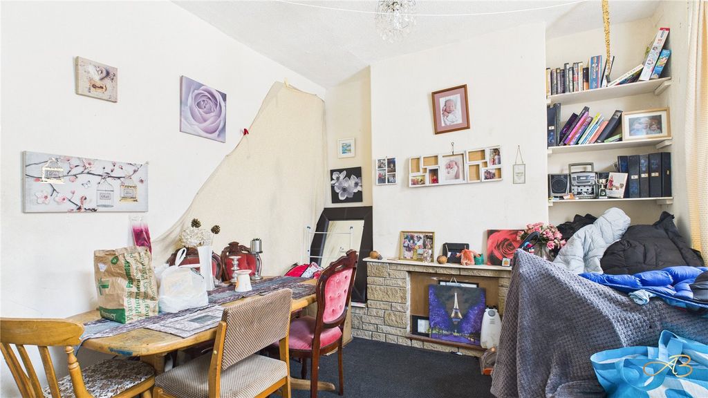 Property photo 2 of 8 Picture No. 06