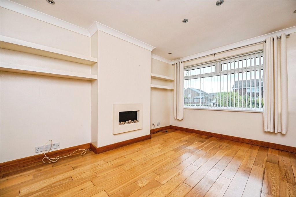 Property photo 3 of 14 Picture No. 23