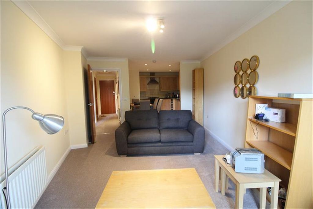 Property photo 2 of 7 Living Room