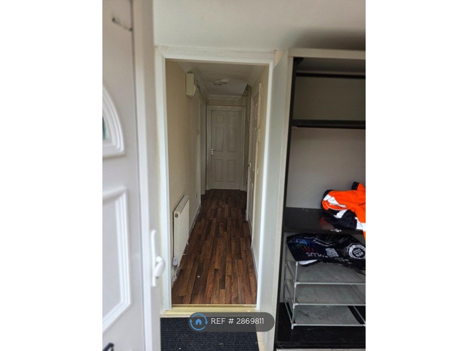 Property photo 2 of 30