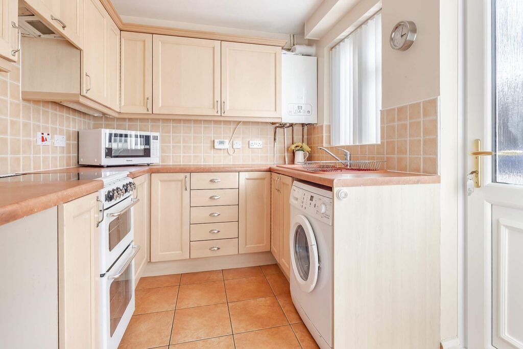 Property photo 2 of 23