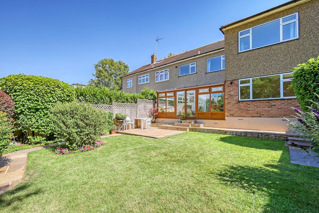 Property photo 2 of 25 Picture No. 36