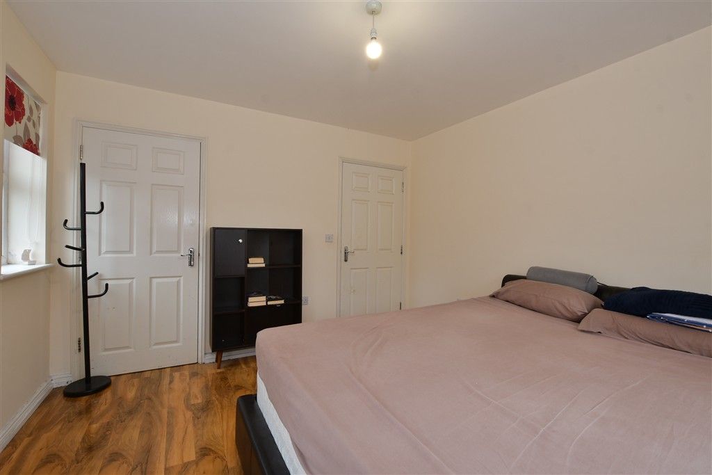 Property photo 2 of 10 Bedroom