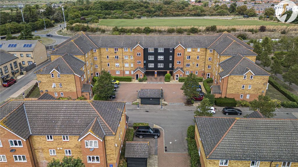 Property photo 1 of 15 Picture No. 04