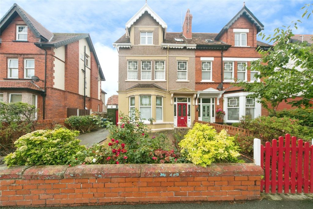 Property photo 1 of 17 Picture No. 21