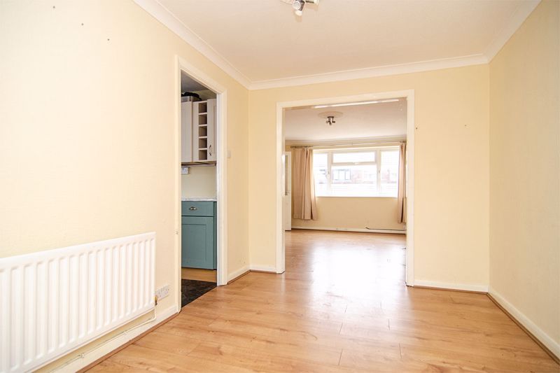 Property photo 3 of 14 Photo 4