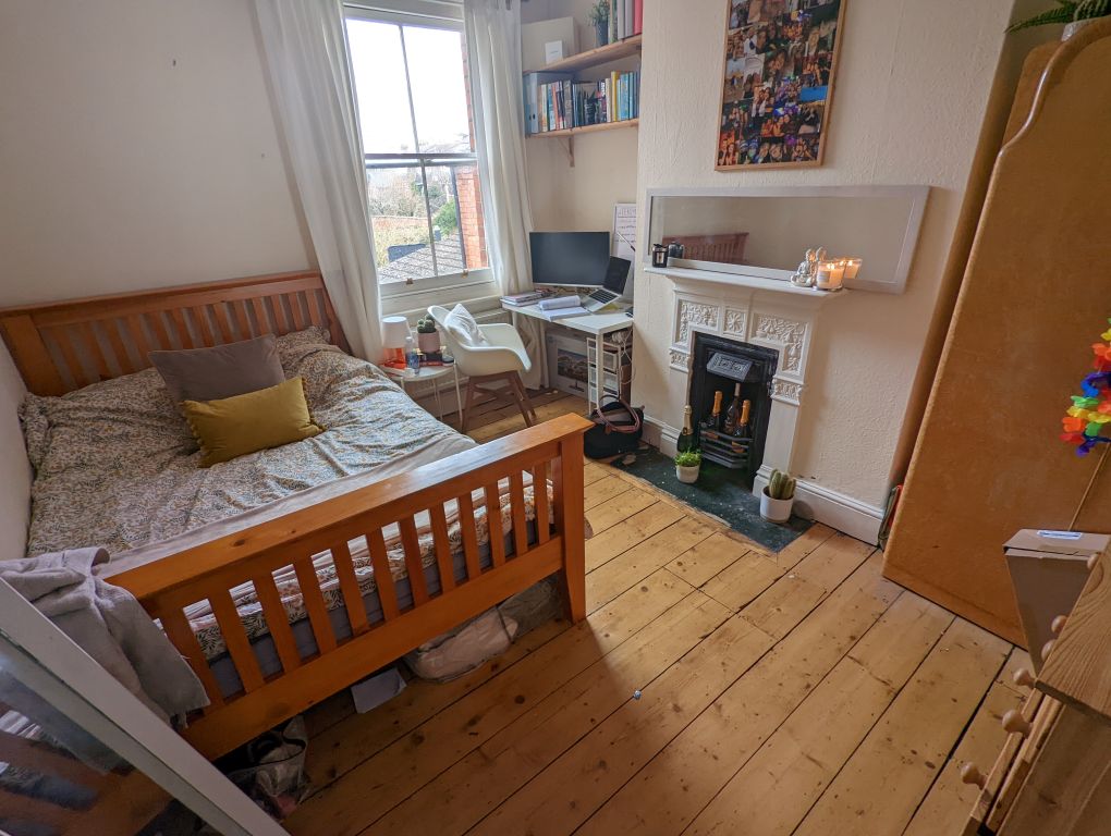 Property photo 2 of 14