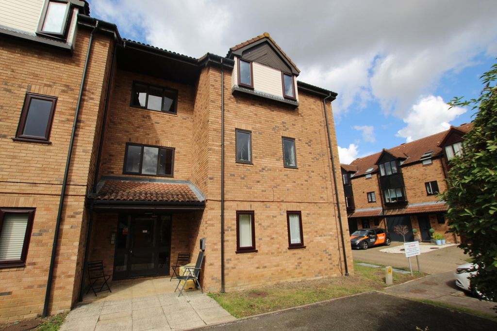 Property photo 1 of 6 Front.Jpg